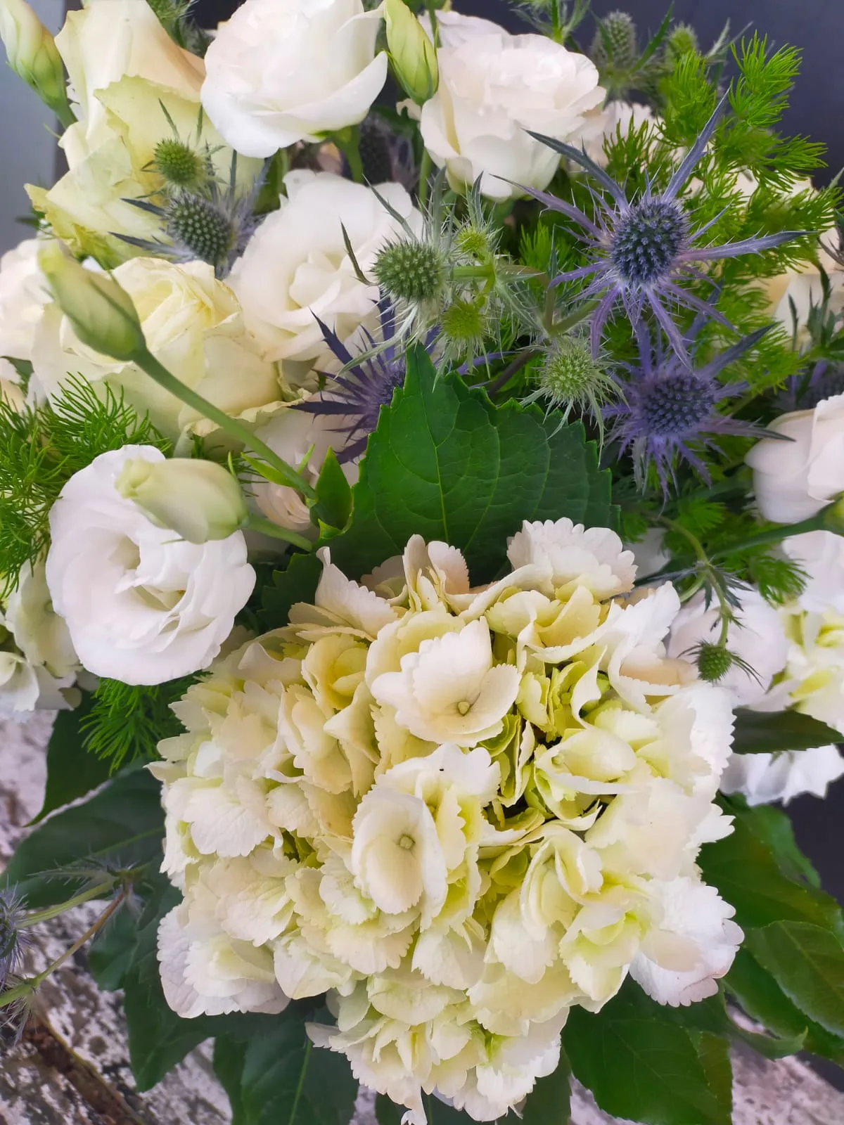 Mazzo di fiori bianco - immagine 3
