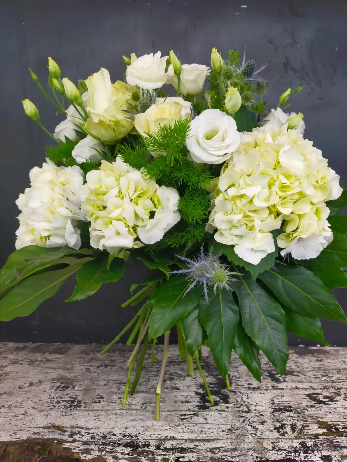 Mazzo di fiori bianco - immagine 2