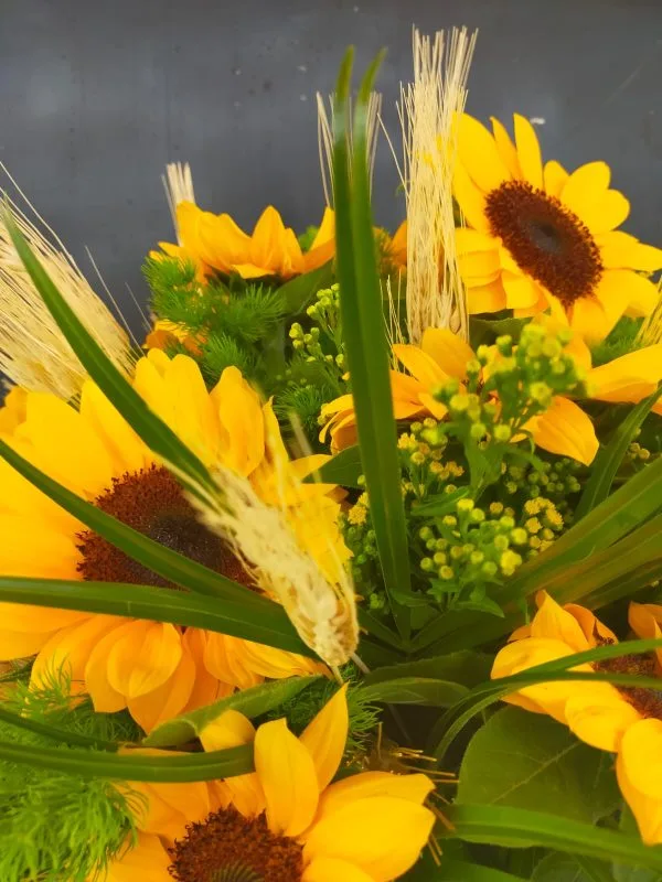 Mazzo di girasoli - immagine 2