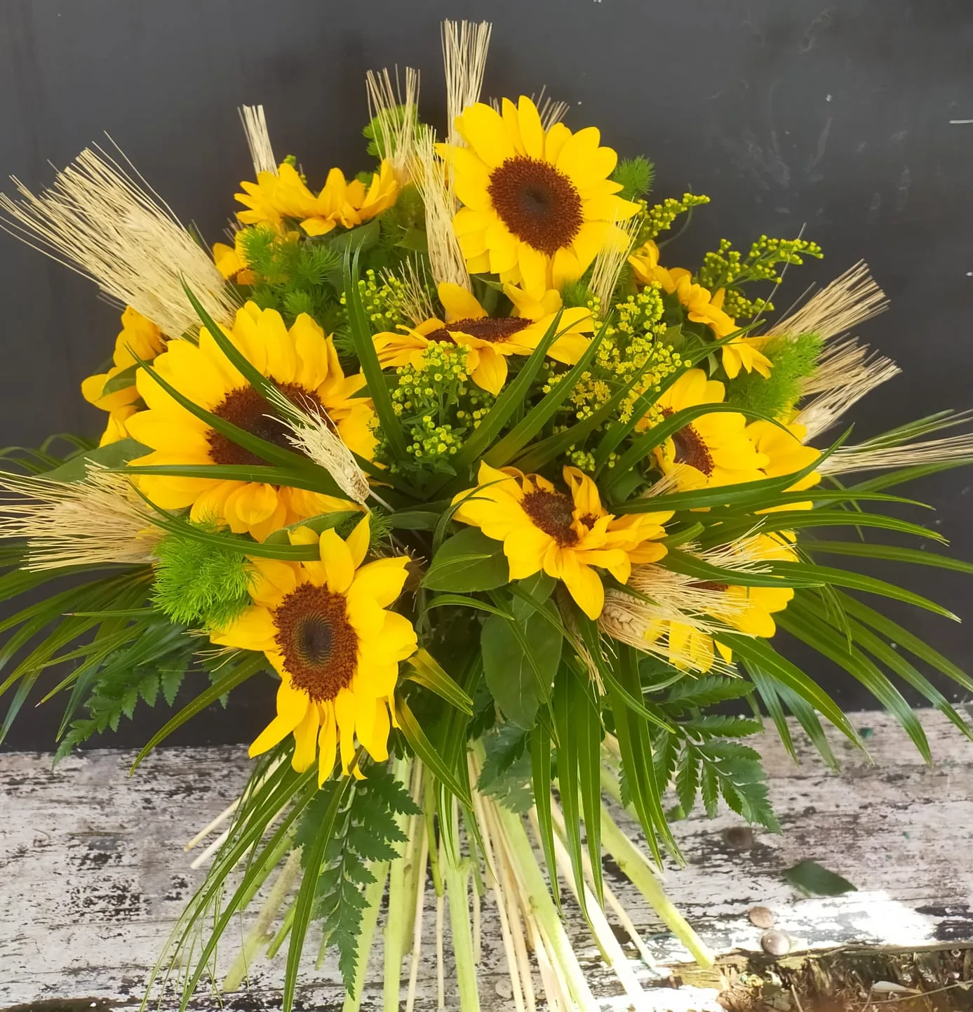 Mazzo di girasoli - immagine 3