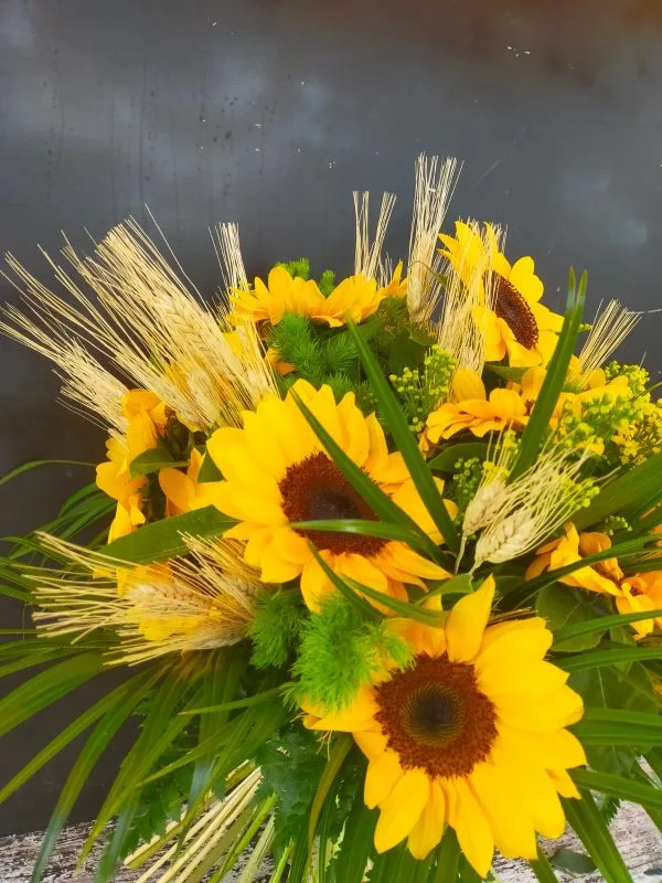 Mazzo di girasoli - immagine 4